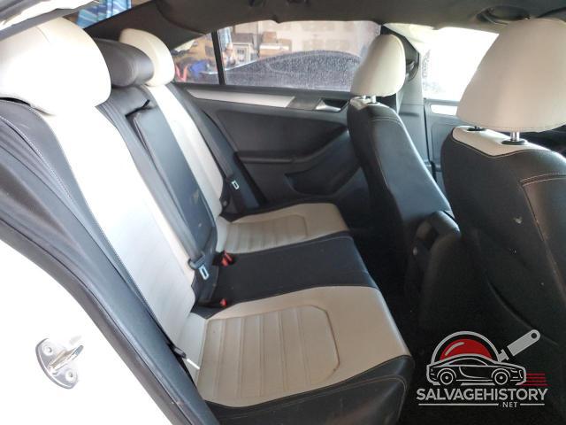 3VWD17AJ8GM373029 2016 VOLKSWAGEN JETTA photo no. 10