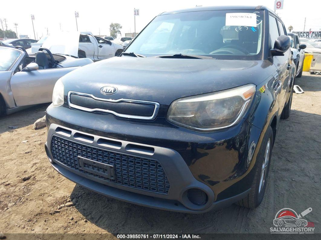 KNDJN2A25G7245136 2016 KIA SOUL photo no. 6