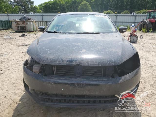 1VWCS7A31FC121309 2015 VOLKSWAGEN PASSAT photo no. 5