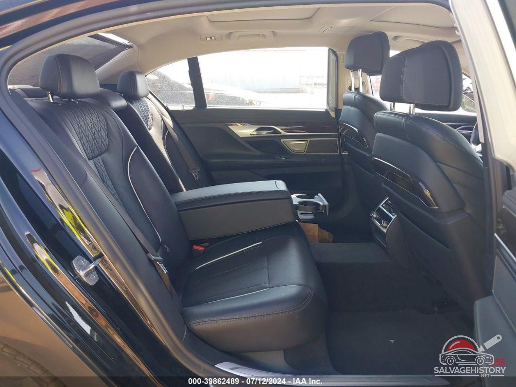 WBA7T4C01NCH54975 2022 BMW 740 photo no. 8