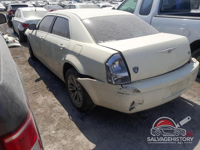 2C3AA53G05H690976 2005 CHRYSLER 300 photo no. 2