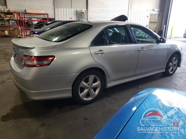 4T1BF3EK1AU089196 2010 TOYOTA CAMRY photo no. 3