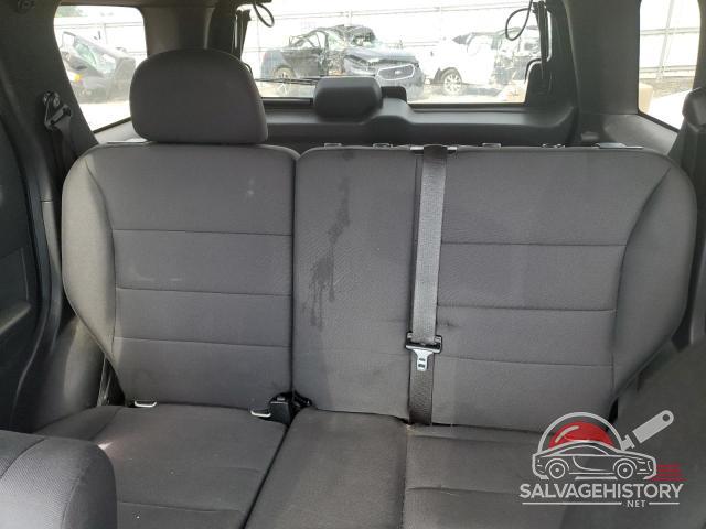 1FMCU9DG8AKC23515 2010 FORD ESCAPE photo no. 10