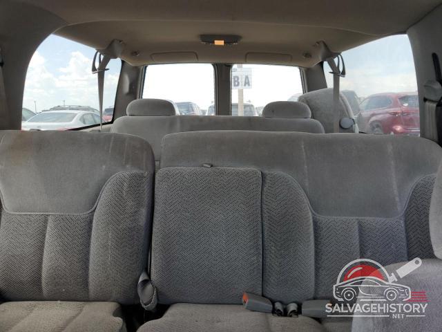 3GNEC16R4XG246944 1999 CHEVROLET SUBURBAN photo no. 10