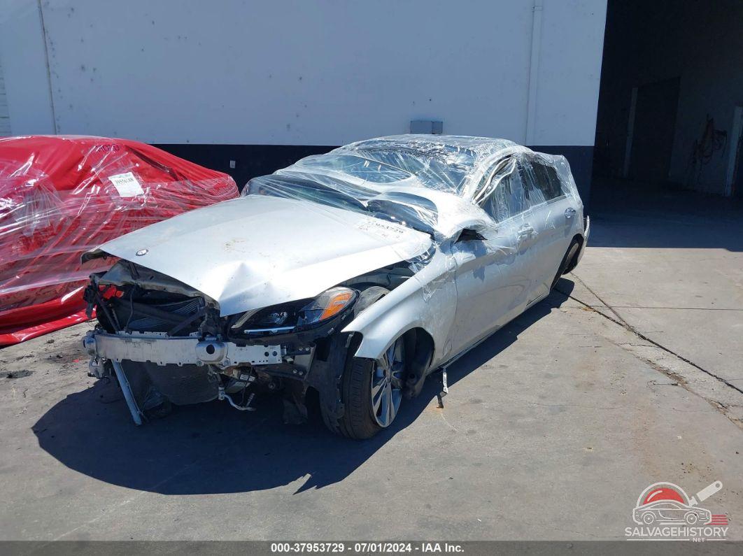55SWF4JB8GU174375 2016 MERCEDES-BENZ C 300 photo no. 2