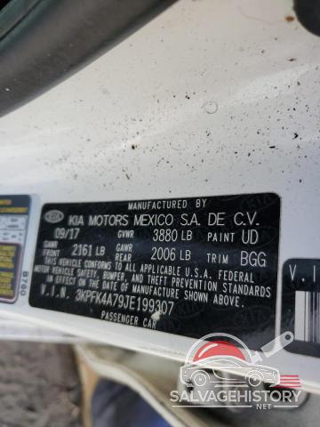 3KPFK4A79JE199307 2018 KIA FORTE photo no. 13