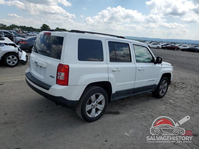 1J4NF1GB3BD207425 2011 JEEP PATRIOT photo no. 3