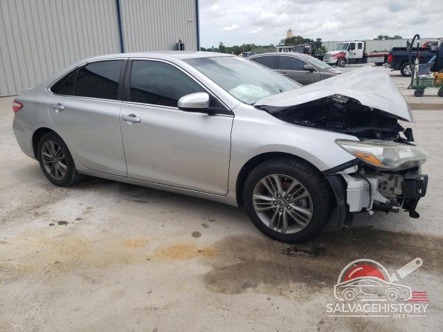 4T1BF1FK9HU335540 2017 TOYOTA CAMRY photo no. 4