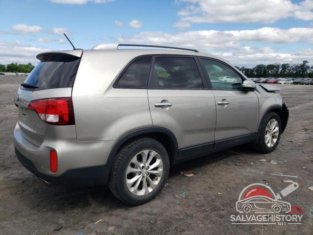 5XYKU4A73FG639766 2015 KIA SORENTO photo no. 3