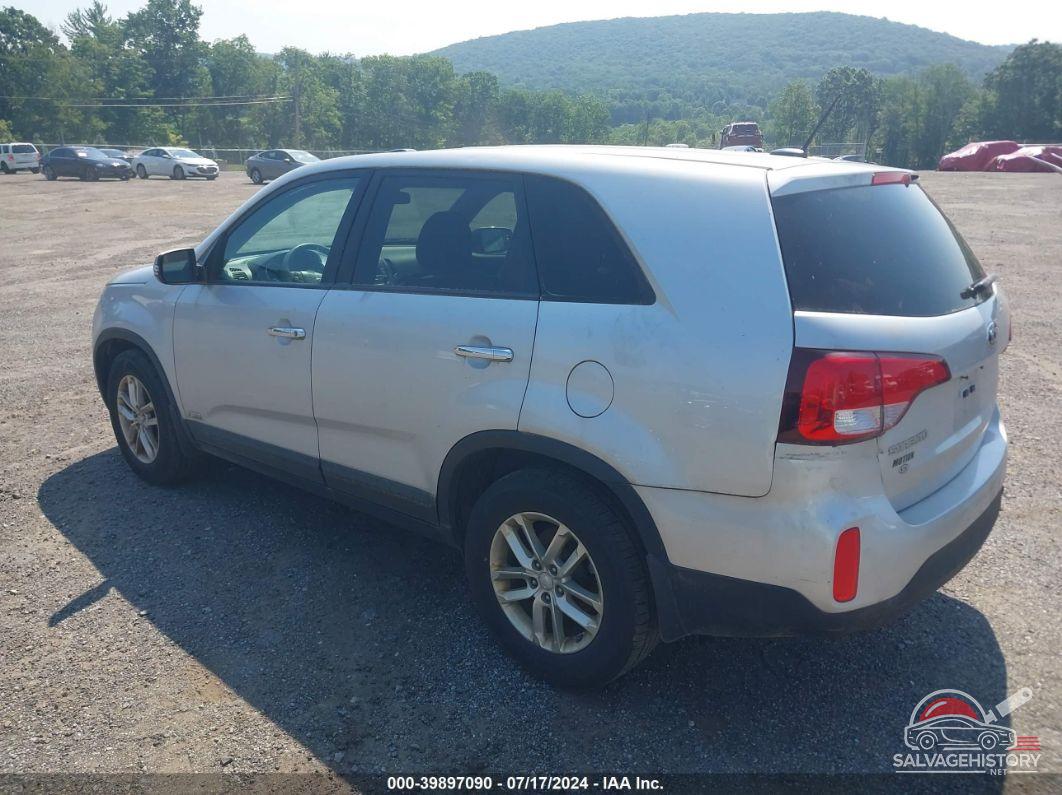 5XYKTCA61FG614272 2015 KIA SORENTO photo no. 3