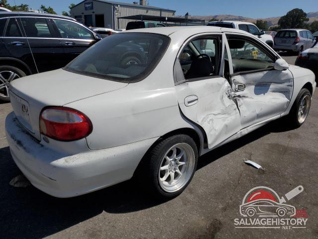 KNAFB1219Y5877873 2000 KIA SEPHIA photo no. 3
