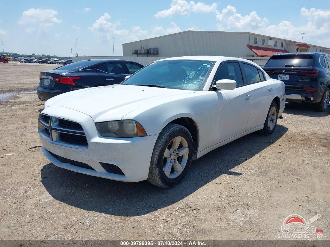 2C3CDXBG9EH260814 2014 DODGE CHARGER photo no. 2
