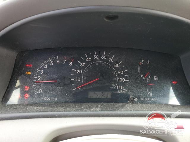 2T1BR30E75C420217 2005 TOYOTA COROLLA photo no. 9