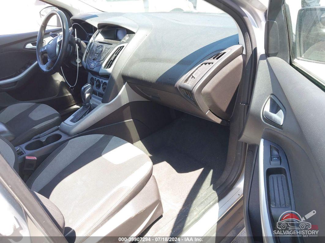 1FAHP3F2XCL403274 2012 FORD FOCUS photo no. 5