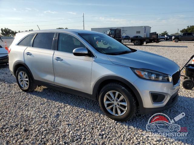5XYPG4A33HG241440 2017 KIA SORENTO photo no. 4