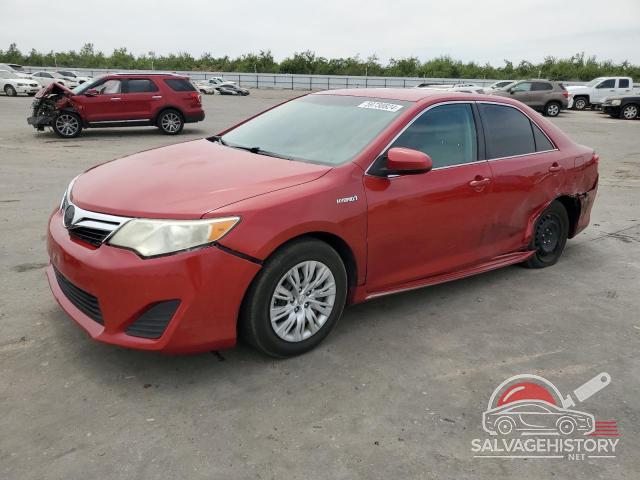 4T1BD1FK3EU100715 2014 TOYOTA CAMRY photo no. 8