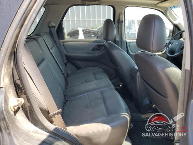 1FMYU93147KA17586 2007 FORD ESCAPE photo no. 11