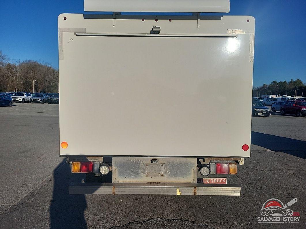 54DC4W1C3HS804916 2017 ISUZU NPR HD GAS REG photo no. 5