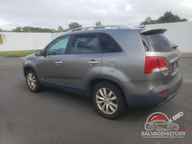5XYKUDA28BG062232 2011 KIA SORENTO photo no. 2