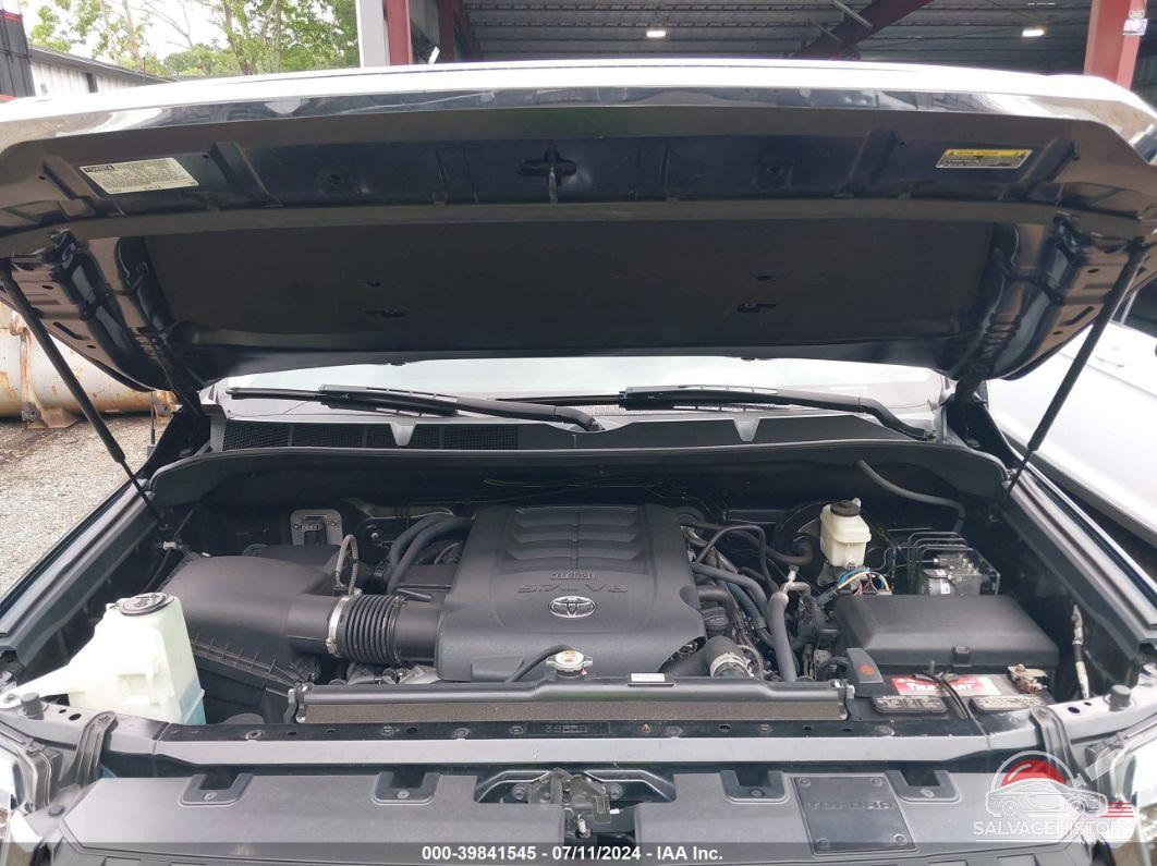 5TFUY5F14JX698595 2018 TOYOTA TUNDRA photo no. 10