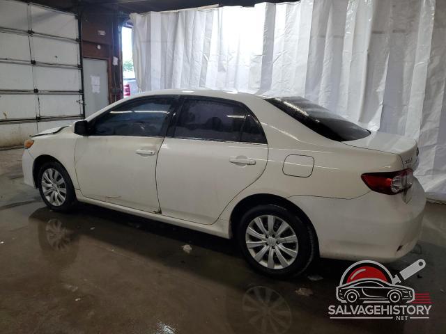 2T1BU4EE6DC011492 2013 TOYOTA COROLLA photo no. 2