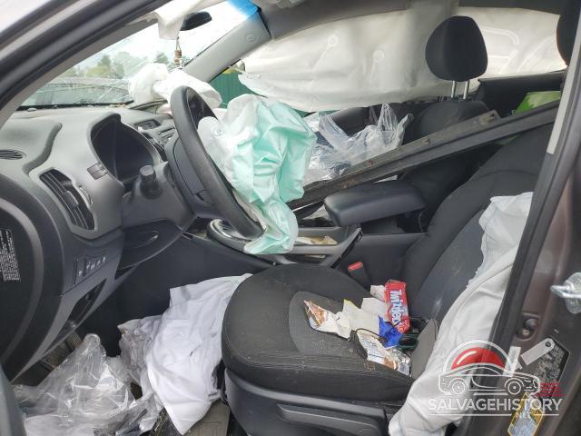 KNDPBCAC0E7652019 2014 KIA SPORTAGE photo no. 7