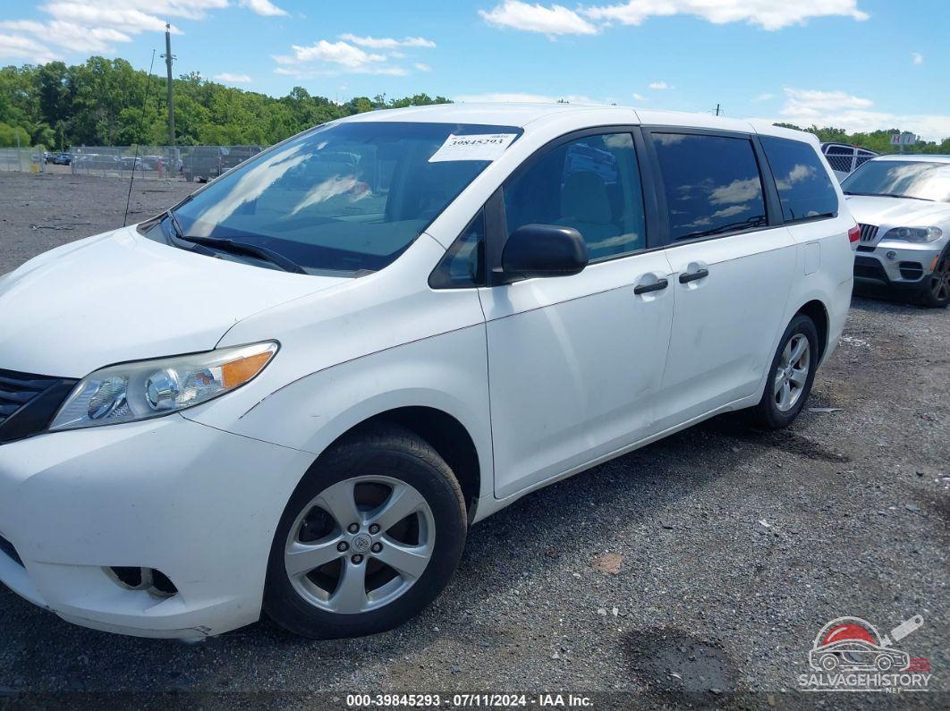 5TDZK3DC3CS185735 2012 TOYOTA SIENNA photo no. 2