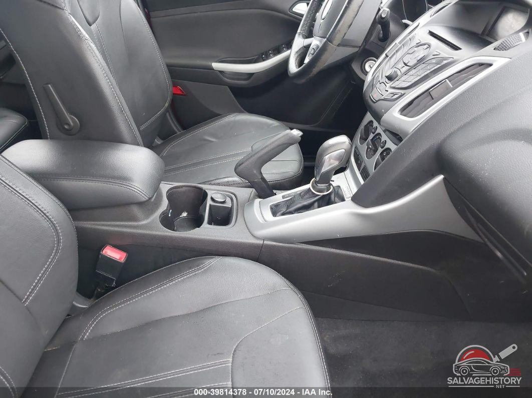 1FADP3K26EL245751 2014 FORD FOCUS photo no. 5