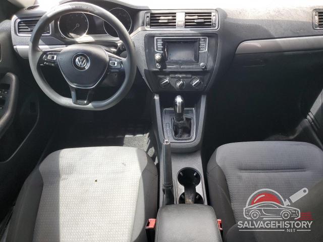 3VW2B7AJ7JM235669 2018 VOLKSWAGEN JETTA photo no. 8
