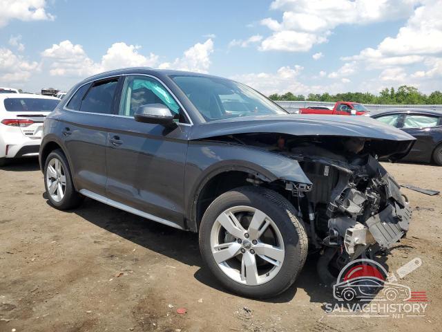 WA1BNAFY1K2096834 2019 AUDI Q5 photo no. 4