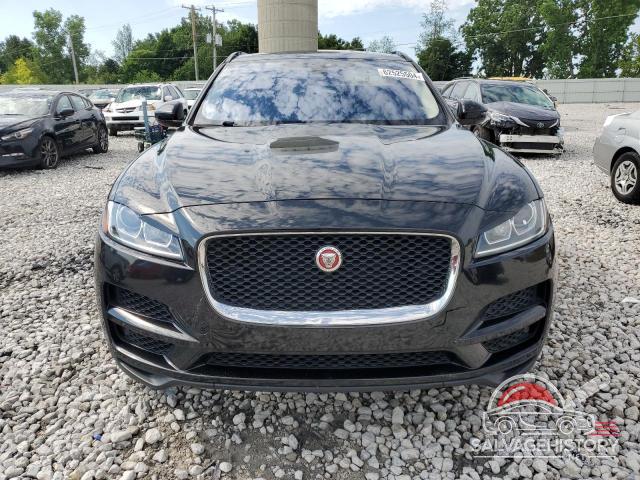 SADCJ2BN8HA096128 2017 JAGUAR F-PACE photo no. 5