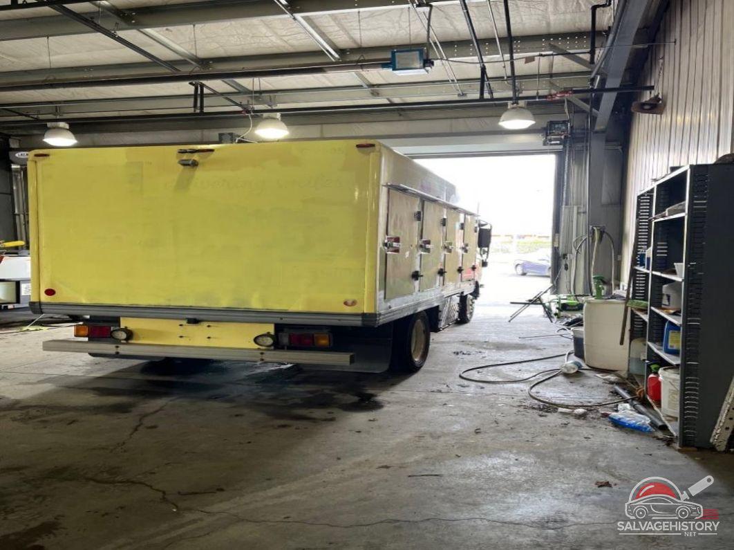 54DC4W1B9JS801354 2018 ISUZU NPR HD photo no. 10