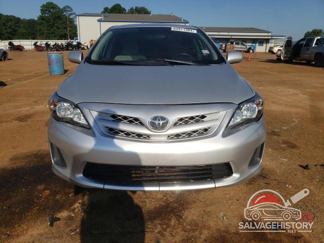 5YFBU4EE4DP086563 2013 TOYOTA COROLLA photo no. 5