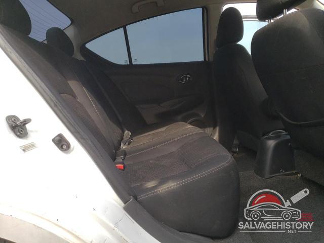 3N1CN7APXFL925631 2015 NISSAN VERSA photo no. 10