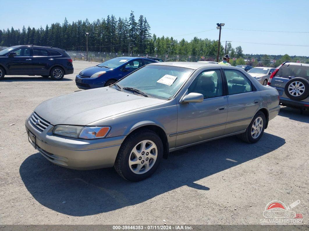 JT2BF28K0X0198476 1999 TOYOTA CAMRY photo no. 2
