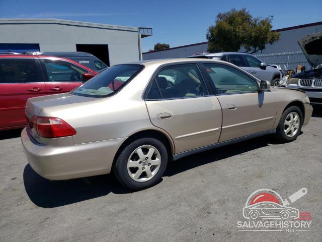 1HGCG6694YA100689 2000 HONDA ACCORD photo no. 3