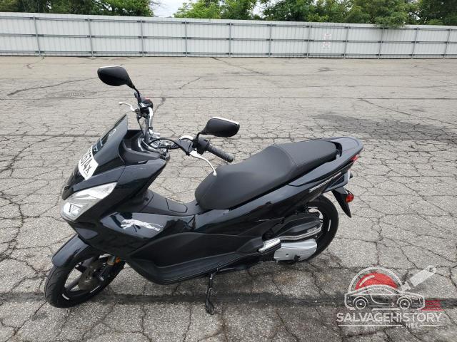 RLHKF1805FY001334 2015 HONDA PCX photo no. 3