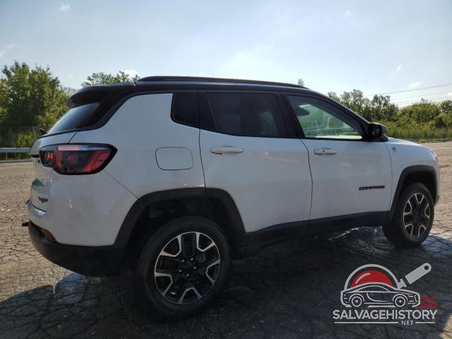 3C4NJDDB1LT195510 2020 JEEP COMPASS photo no. 3