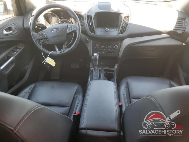 1FMCU9HD4KUA01138 2019 FORD ESCAPE photo no. 8