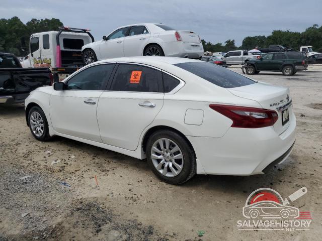 1N4AL3AP5JC104949 2018 NISSAN ALTIMA photo no. 2