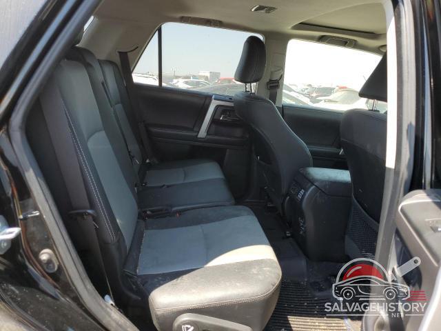 JTEBU5JR5K5656588 2019 TOYOTA 4RUNNER photo no. 11
