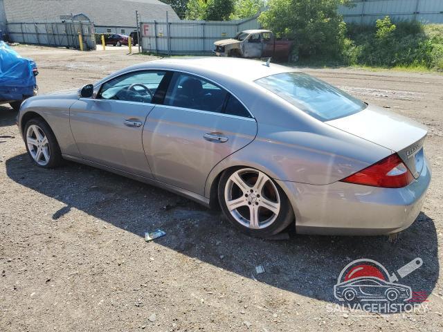 WDDDJ72XX7A097705 2007 MERCEDES-BENZ CLS-CLASS photo no. 2