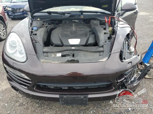 WP1AF2A23ELA35201 2014 PORSCHE CAYENNE photo no. 12