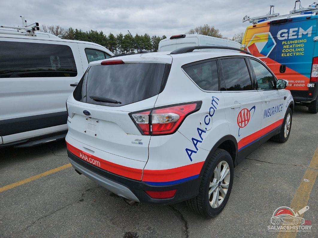 1FMCU9GD0JUC49211 2018 FORD ESCAPE photo no. 4