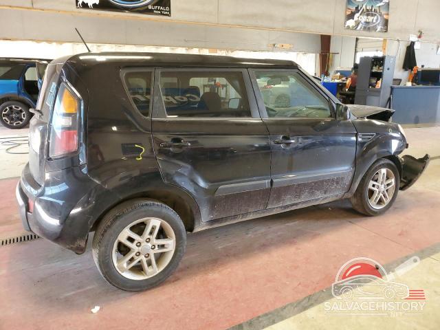 KNDJT2A23B7204387 2011 KIA SOUL photo no. 3
