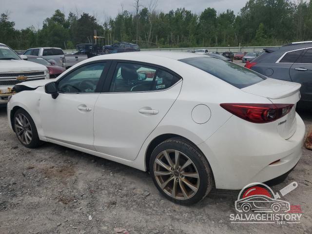3MZBN1V31JM197744 2018 MAZDA 3 photo no. 2