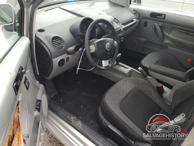 3VWCC21C4YM484737 2000 VOLKSWAGEN BEETLE photo no. 8
