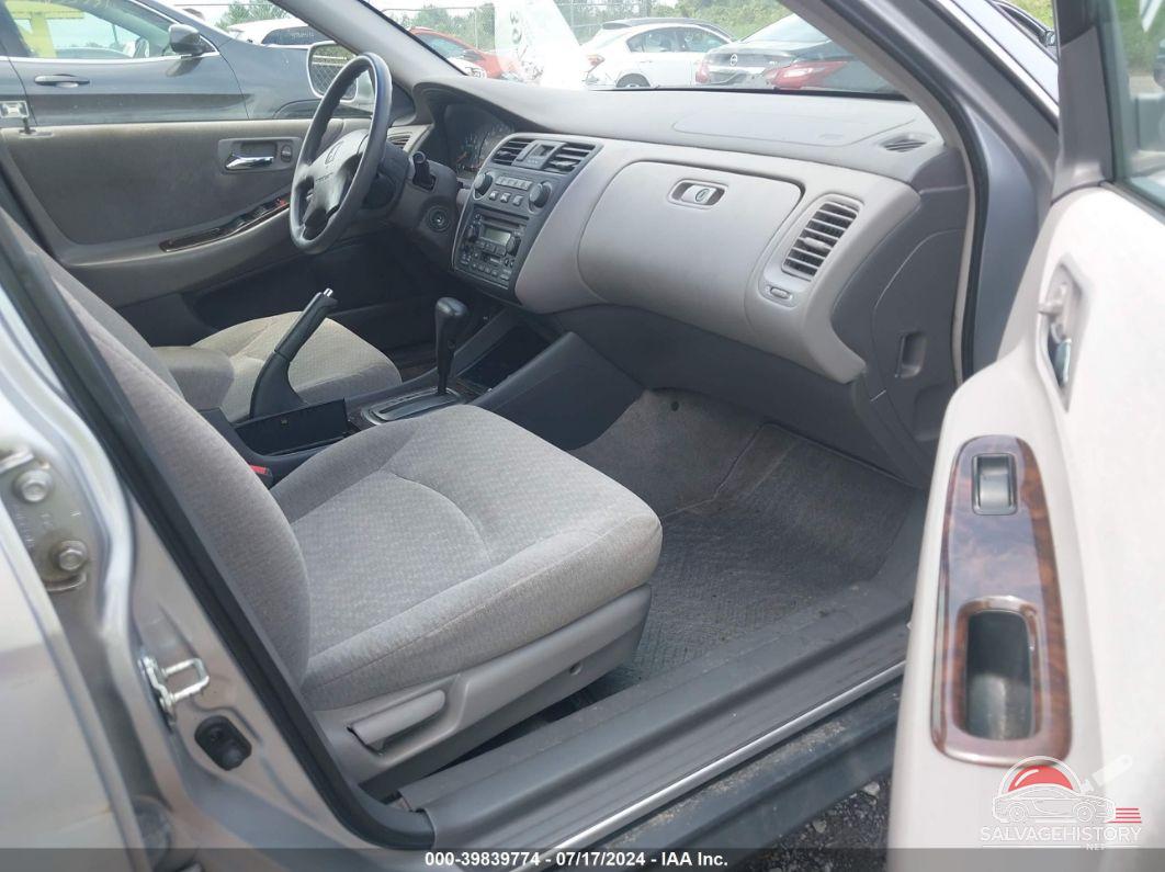 1HGCG66862A160312 2002 HONDA ACCORD photo no. 5