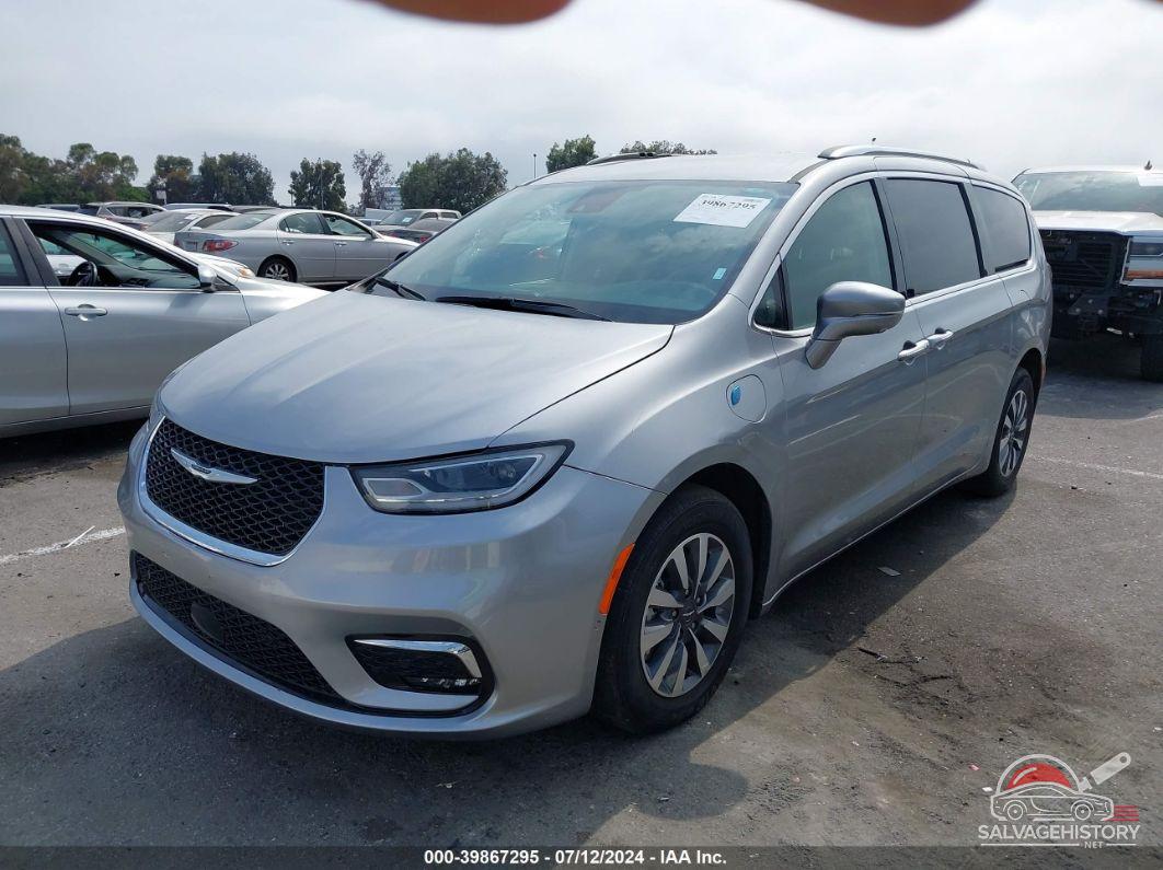 2C4RC1L73MR580630 2021 CHRYSLER PACIFICA HYBRID photo no. 2