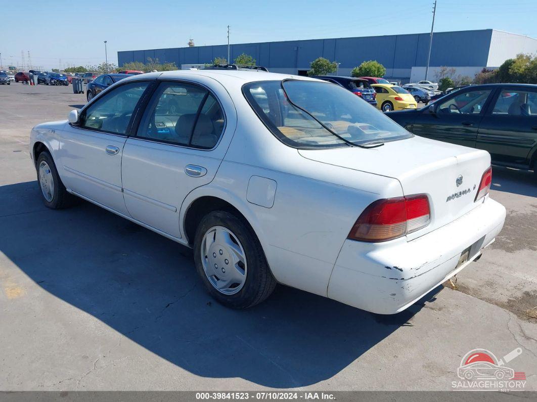 JN1CA21D5VT838217 1997 NISSAN MAXIMA photo no. 3